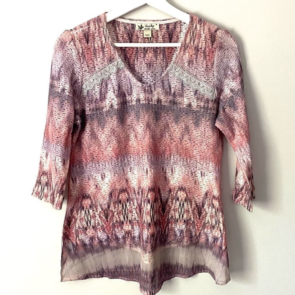 Unity World Wear small lace vneck